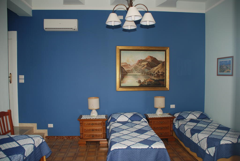 B&B Casettazzurri Reggio Calabria Room photo